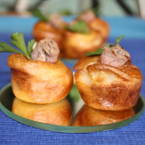 Yorkshire pudding with seared beef & horseradish (2)